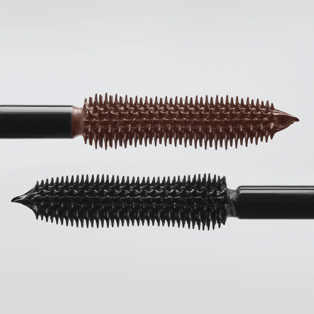 Lifting and Defining Mascara